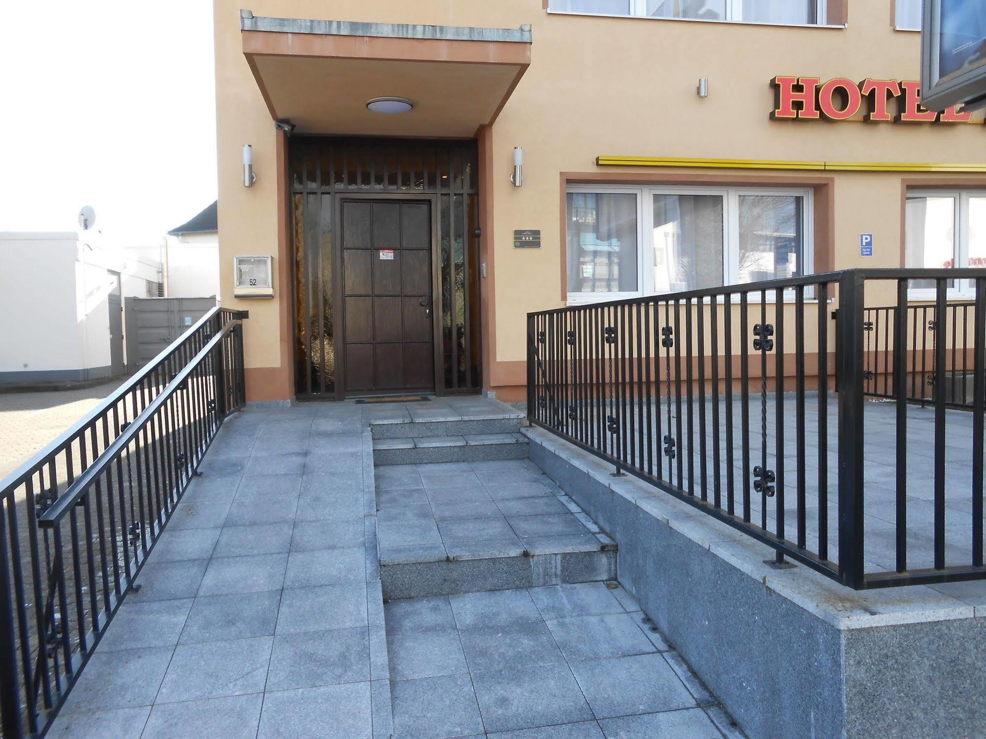 Hotel Platinium Aquisgrán Exterior foto